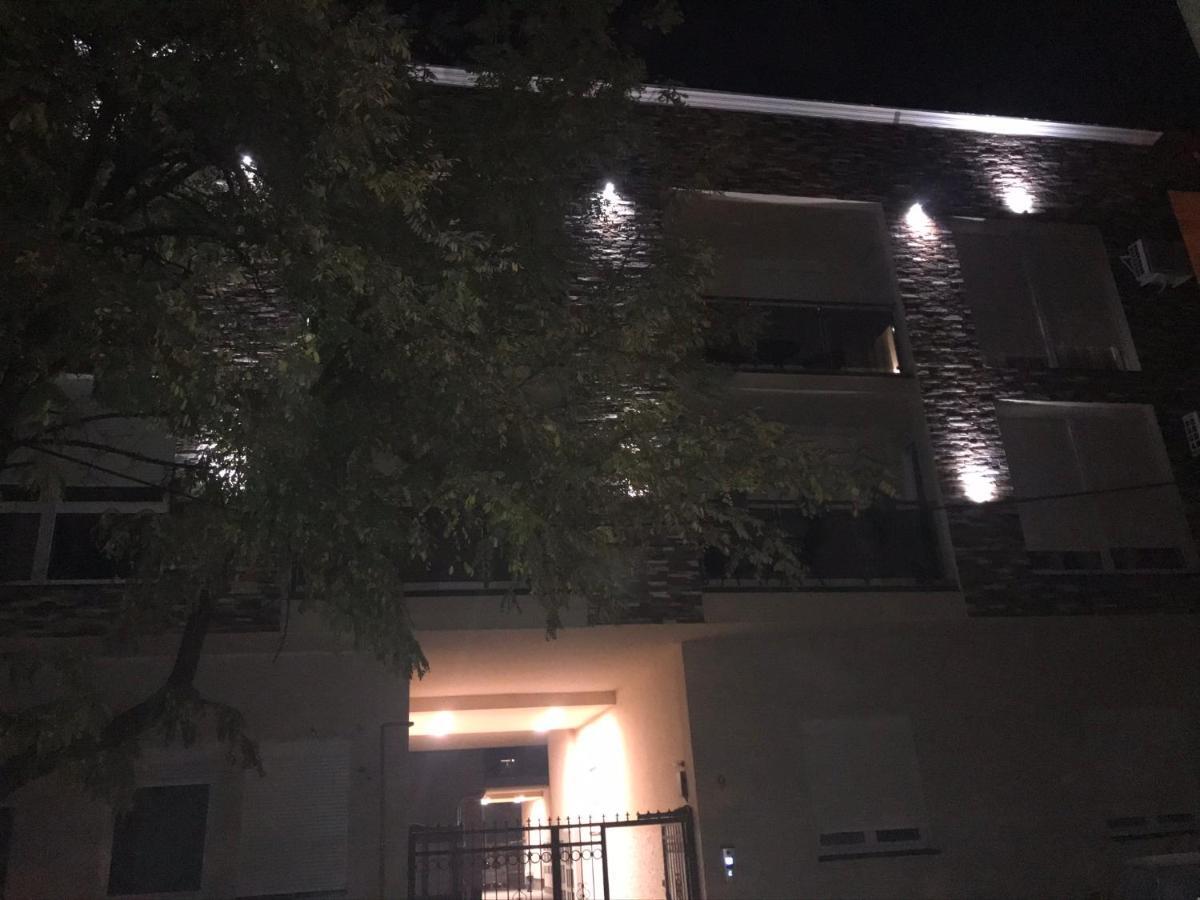 Apartman Santorini Novi Sad Exterior foto